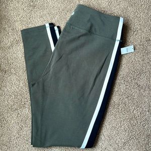 NWT Talbots legging, size Large